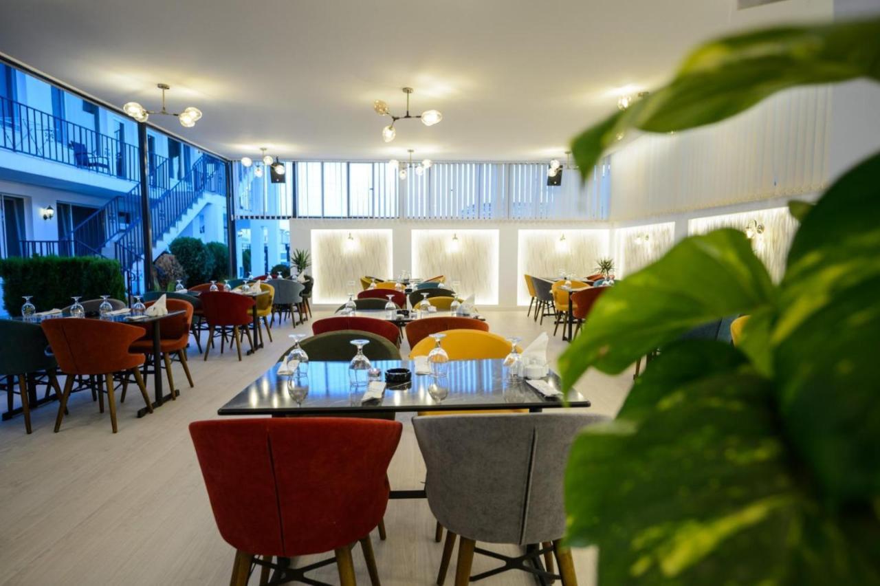 Casa On Hotel Năvodari Екстериор снимка