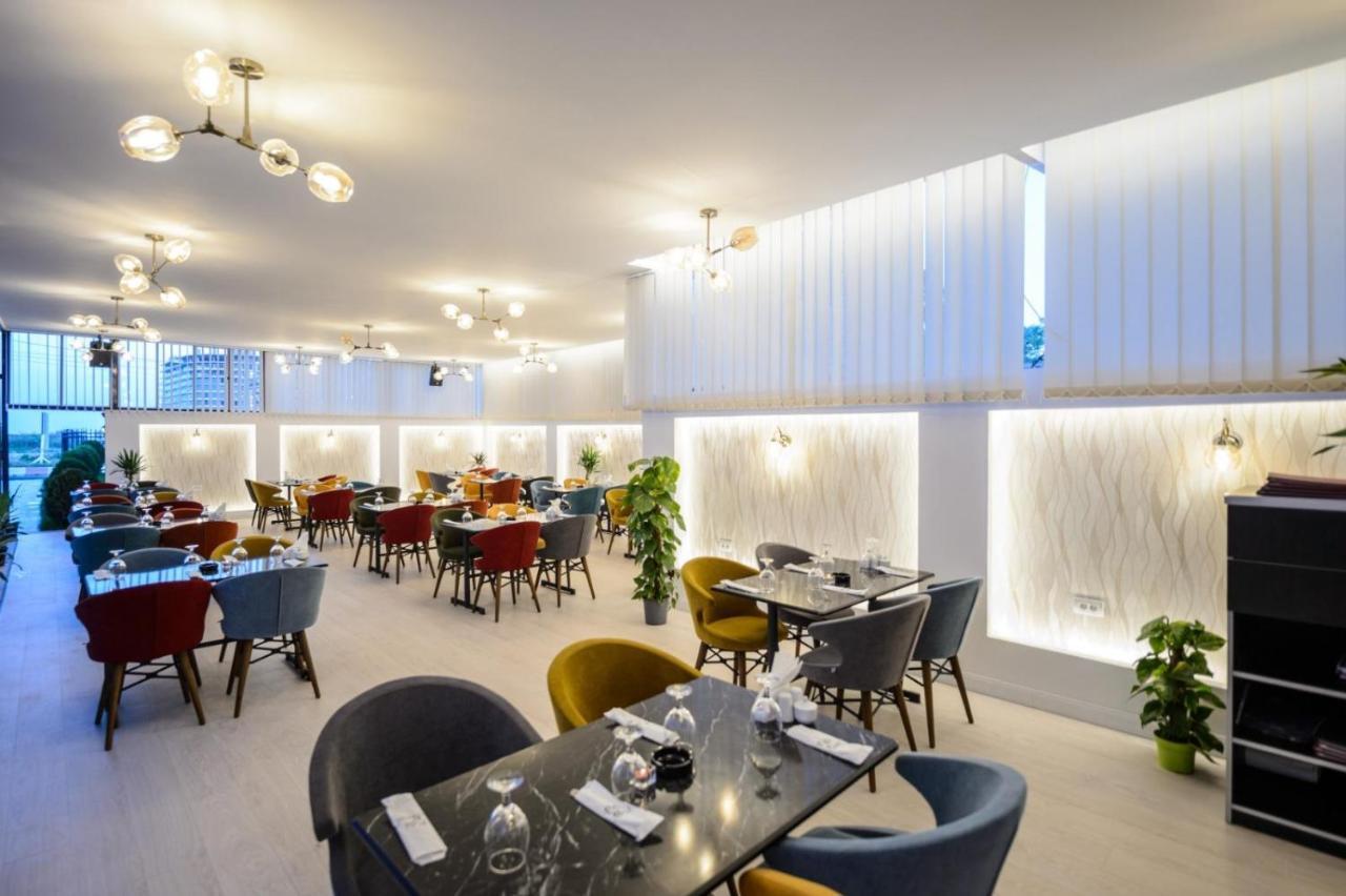 Casa On Hotel Năvodari Екстериор снимка