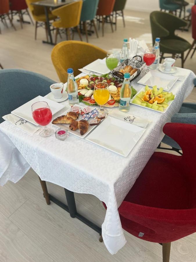 Casa On Hotel Năvodari Екстериор снимка