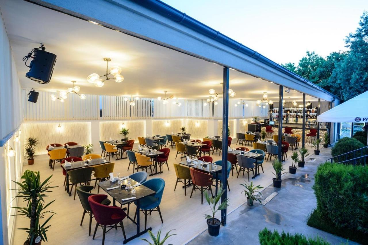 Casa On Hotel Năvodari Екстериор снимка