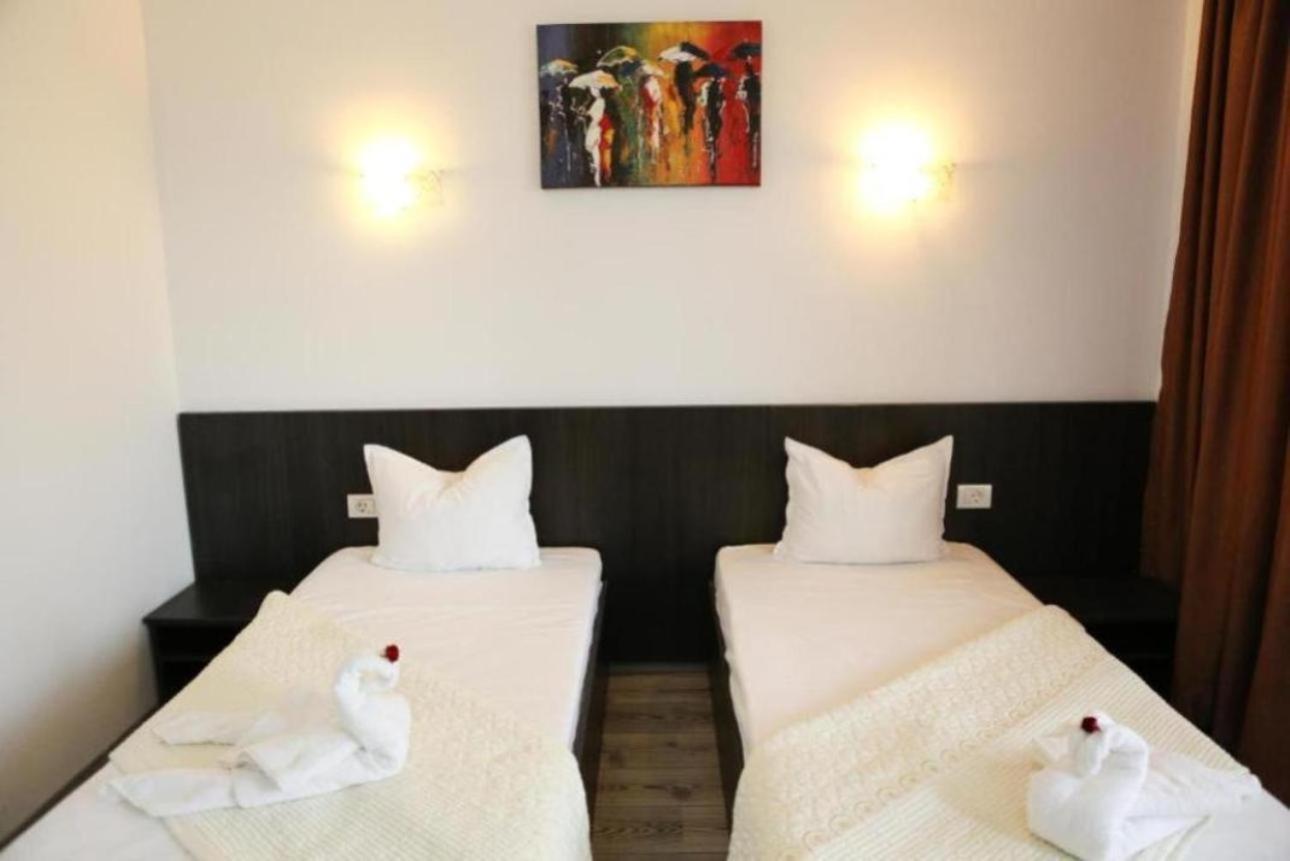 Casa On Hotel Năvodari Екстериор снимка