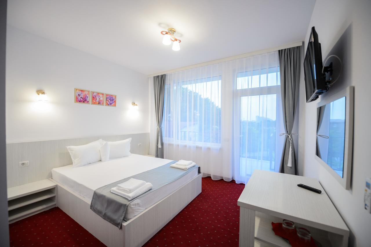 Casa On Hotel Năvodari Екстериор снимка