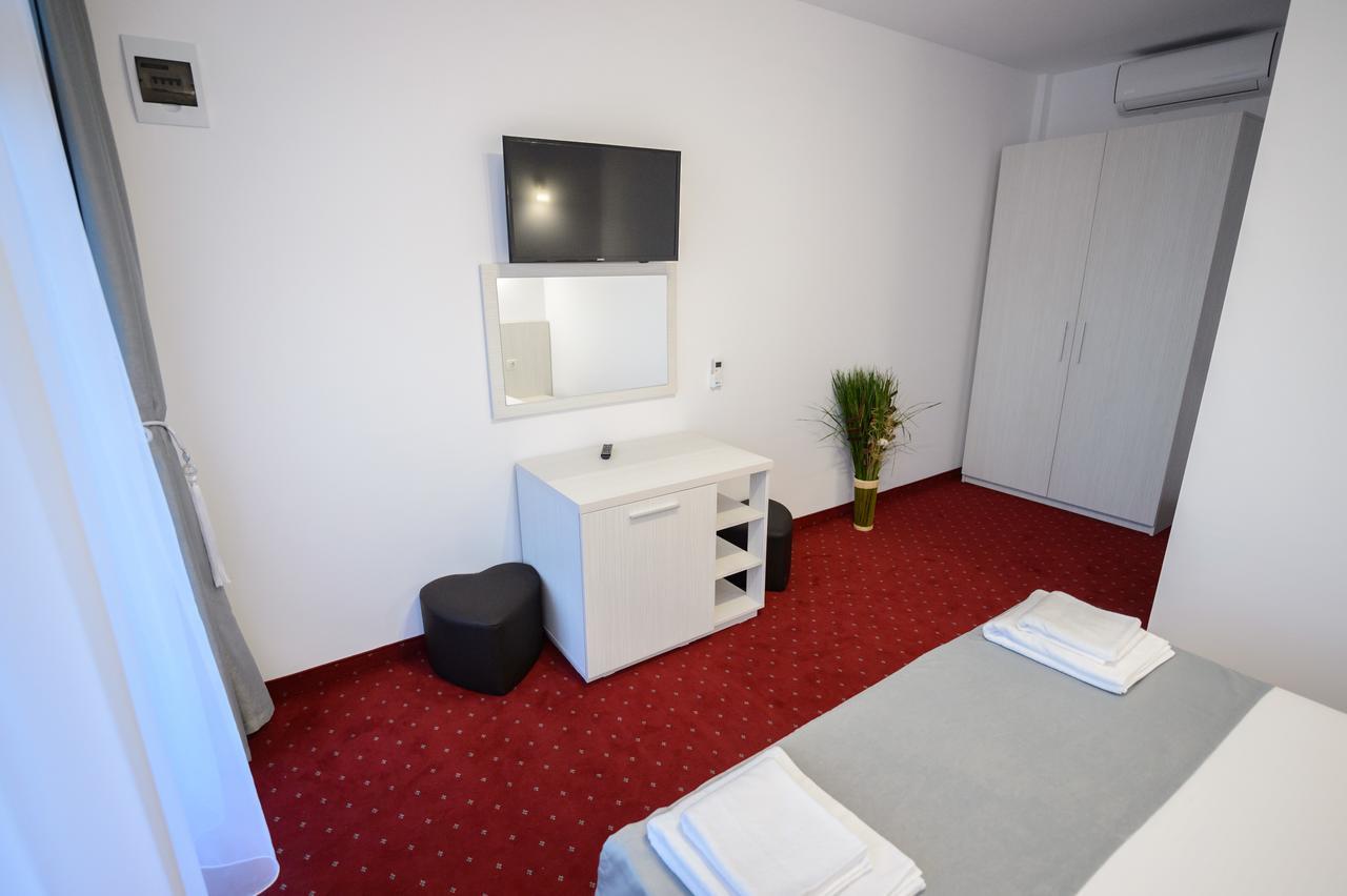 Casa On Hotel Năvodari Екстериор снимка