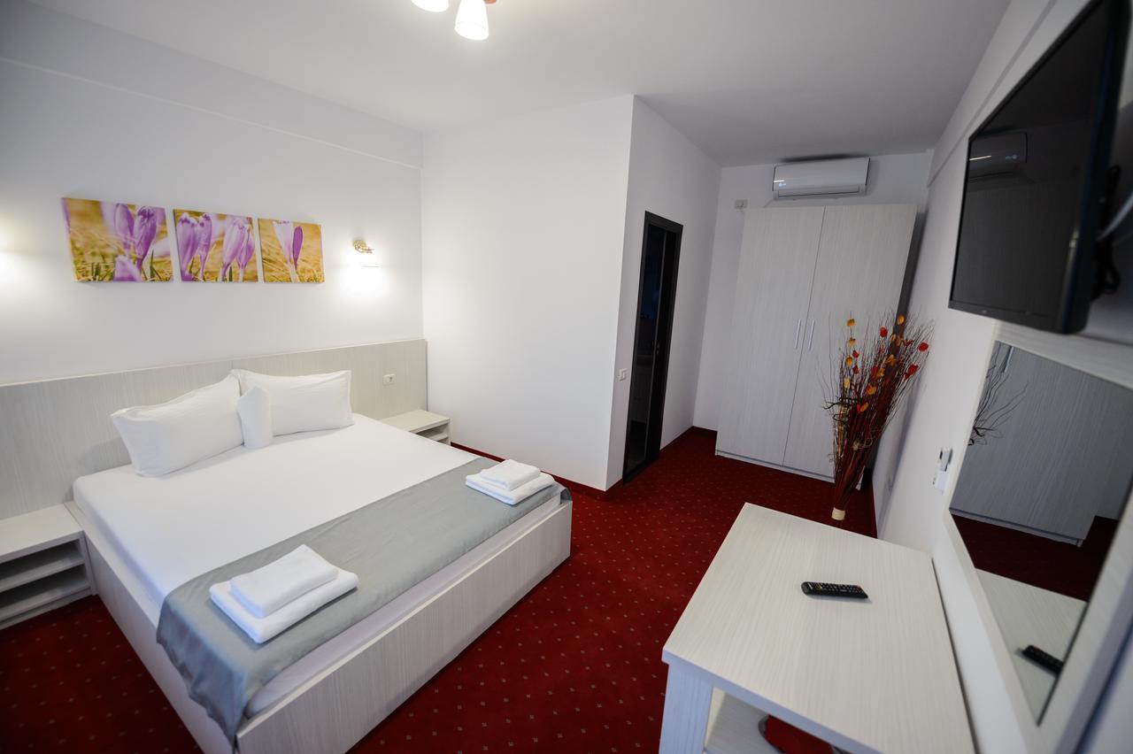 Casa On Hotel Năvodari Екстериор снимка