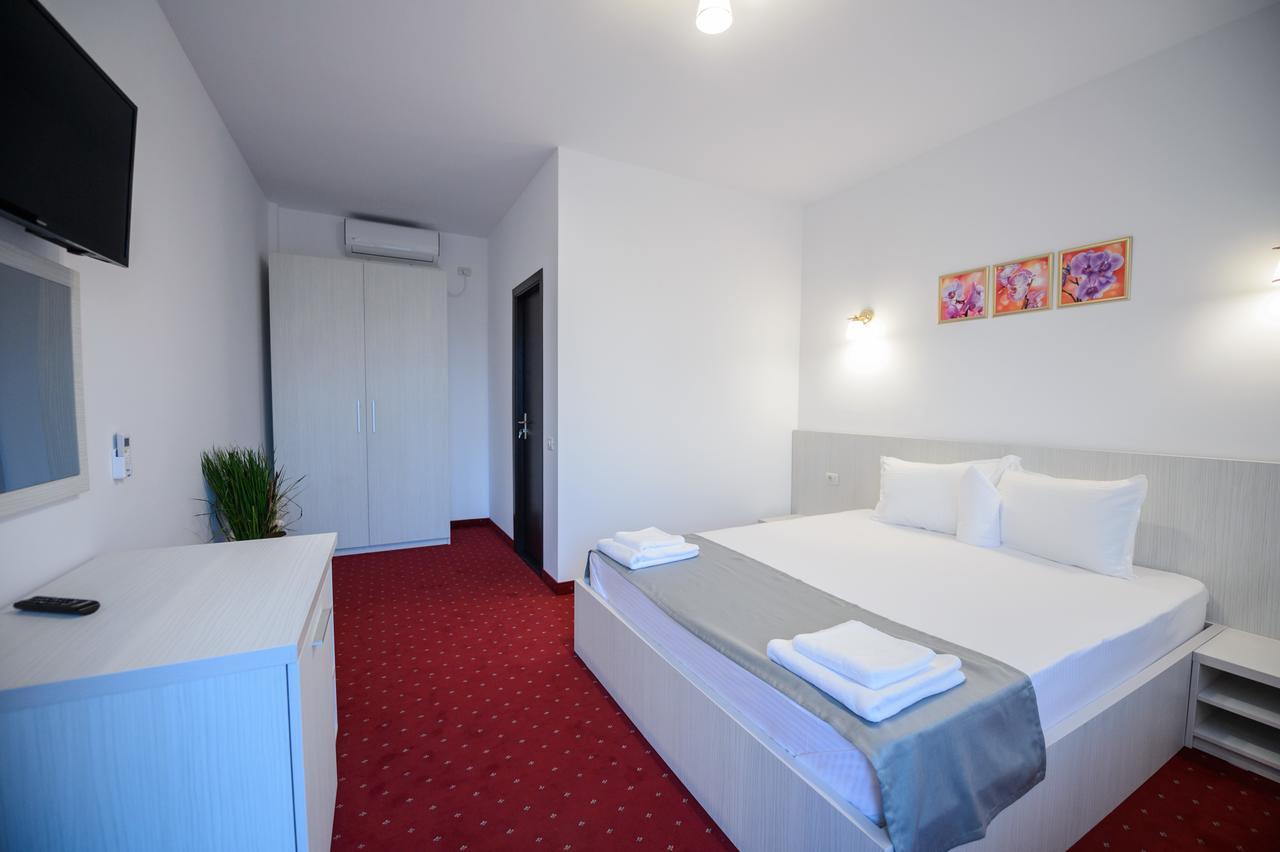 Casa On Hotel Năvodari Екстериор снимка