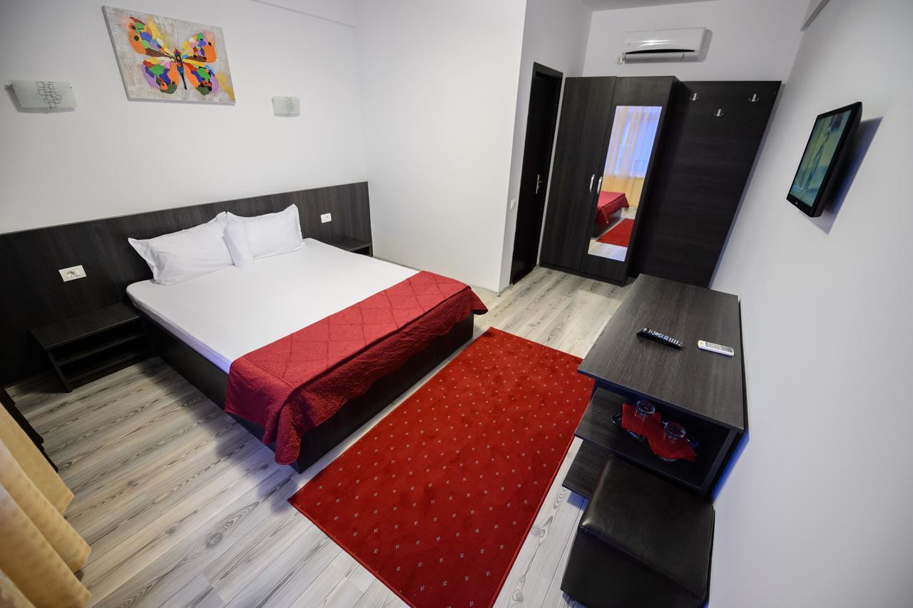 Casa On Hotel Năvodari Екстериор снимка