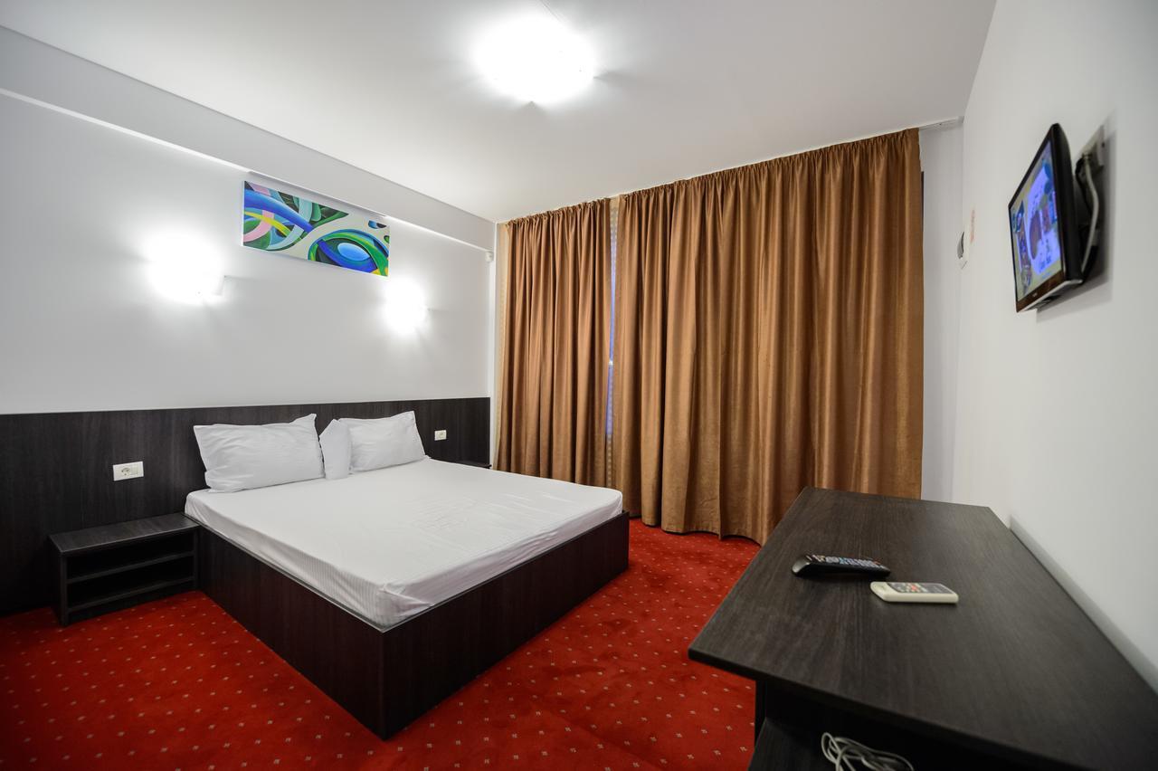 Casa On Hotel Năvodari Екстериор снимка